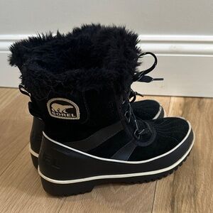 Sorel black winter boots